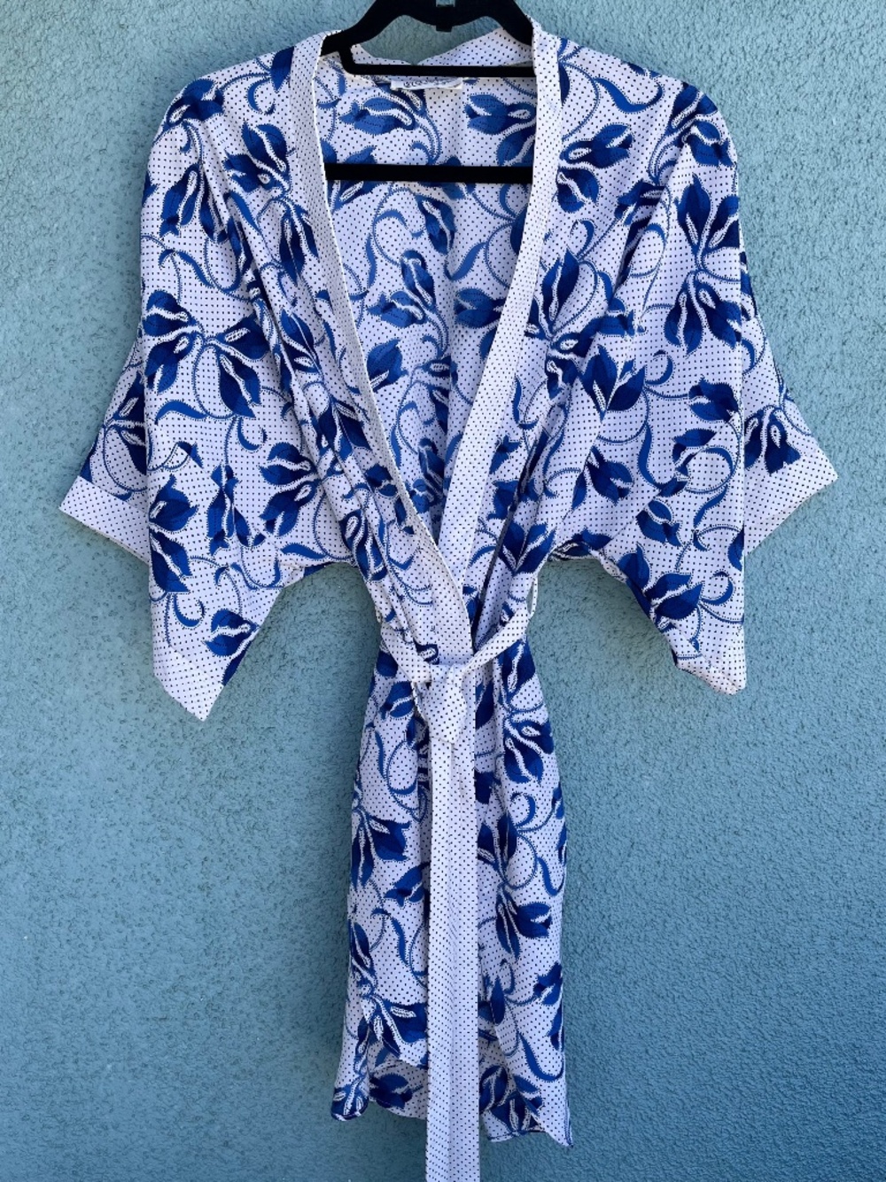 Lily of France Vintage Silky Kimono Robe  Size Medium